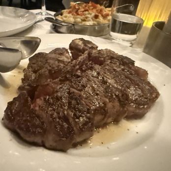 Del Frisco's Double Eagle Steakhouse - Porterhouse - Steakhouses Near Me - New York, New York Del Frisco's Double Eagle Steakhouse - Porterhouse - Steakhouses Near Me - New York, New York