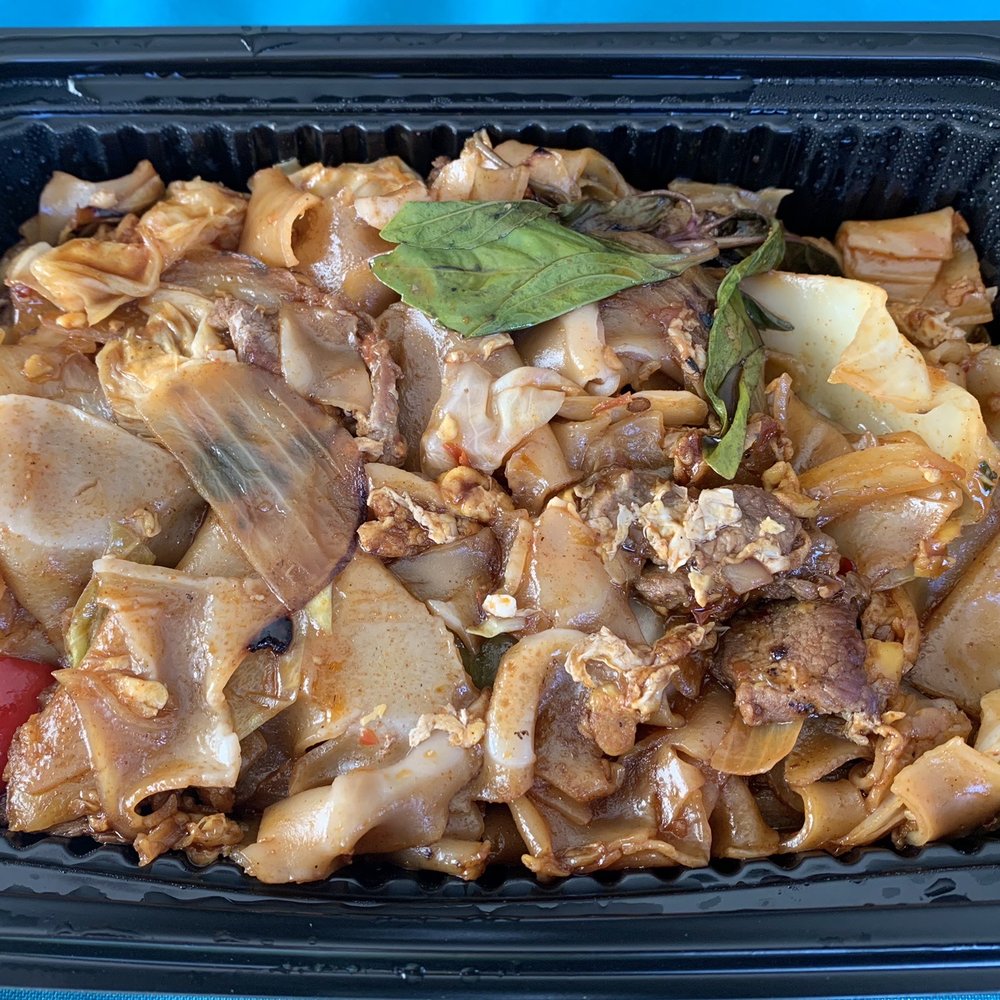 Mai Thai 2 - Drunken Noodles with beef. - Thai Near Me - Concord, California