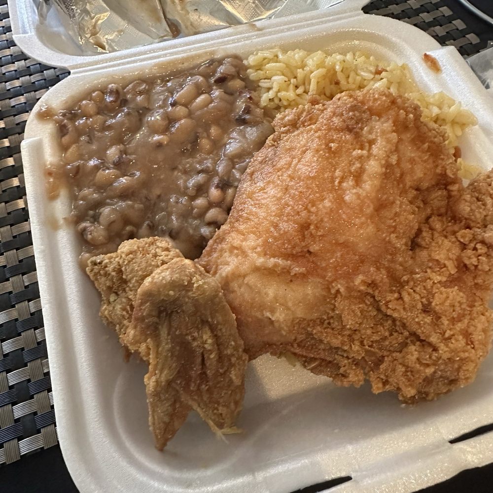 Gabriella's - Fried chicken with rice and black eye peas - Southern Near Me - Birmingham, Alabama Gabriella's - Fried chicken with rice and black eye peas - Southern Near Me - Birmingham, Alabama