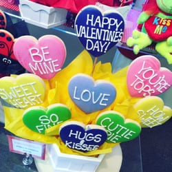Cookies By Design - V-day bouquet!