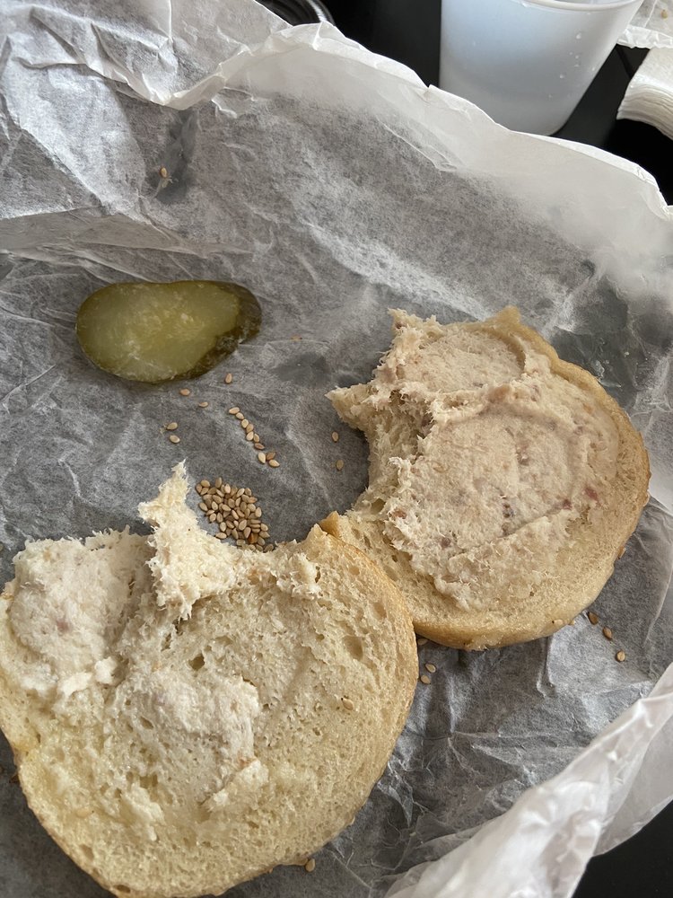 KOSHER BAGEL HOLE - Updated July 2024 - 33 Photos & 70 Reviews - 1423