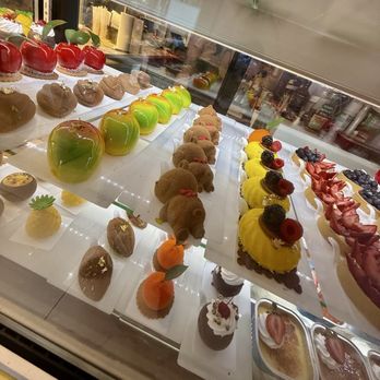 Happy Cake Bistro - Desserts - Bakeries Near Me - New York, New York