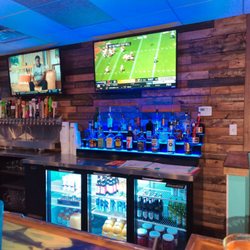 Shipwreck Bar & Grill