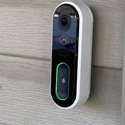 Britt Smart Security - Front door camera with sound capability