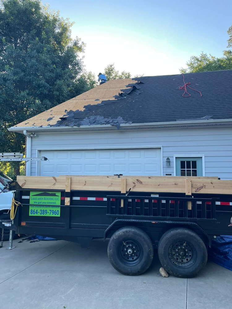 Slide of Lakelands Roofing