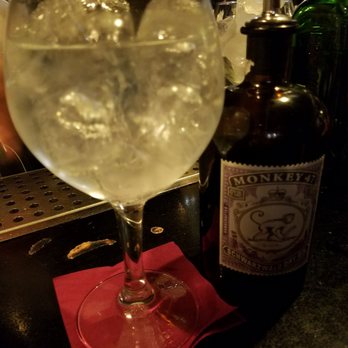 Old Fashioned - Cocktail Bars Near Me - Barcelona, B Old Fashioned - Cocktail Bars Near Me - Barcelona, B