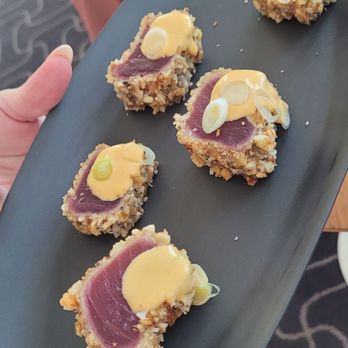 Perry St - Rice Cracker Crusted Tuna - New American Near Me - New York, New York