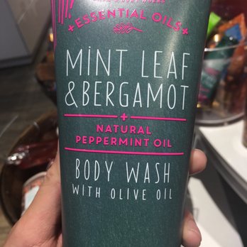 Bath & Body Works - FAVORITE - Cosmetics & Beauty Supply Near Me - Fresno, California Bath & Body Works - FAVORITE - Cosmetics & Beauty Supply Near Me - Fresno, California