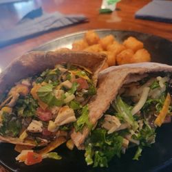 Roxy's Pub - Pita sandwich