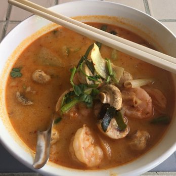Chad Thai - Tom yum noodle soup with prawns - Thai Near Me - Burnaby, British Columbia