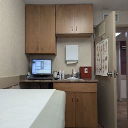 Orthopedic Clinic of Galveston County Associates - Exam room