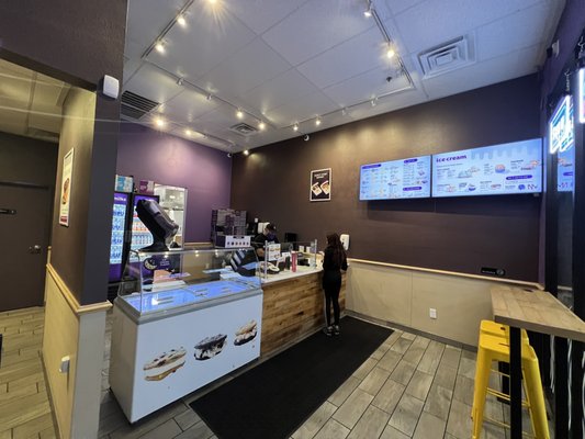 Insomnia Cookies by null