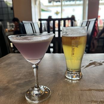 Five Kitchen & Oyster Bar - Seafood Near Me - White Rock, British Columbia