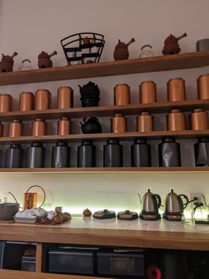 FLOATING MOUNTAIN Tea House |2nd FLOOR| by null