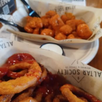 Altar Society Brewing - Onion rings and Buffalo cauliflower - Brewpubs Near Me - Long Beach, California Altar Society Brewing - Onion rings and Buffalo cauliflower - Brewpubs Near Me - Long Beach, California