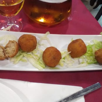 La Buena Vida Sedaví - croquetas de boletus...a ver a ver - Restaurants Near Me - Sedavi, V La Buena Vida Sedaví - croquetas de boletus...a ver a ver - Restaurants Near Me - Sedavi, V