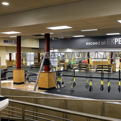 24 Hour Fitness by null