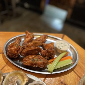 One Duke Tavern - a platter of chicken wings and oysters - Seafood Near Me - Hamilton, Ontario One Duke Tavern - a platter of chicken wings and oysters - Seafood Near Me - Hamilton, Ontario