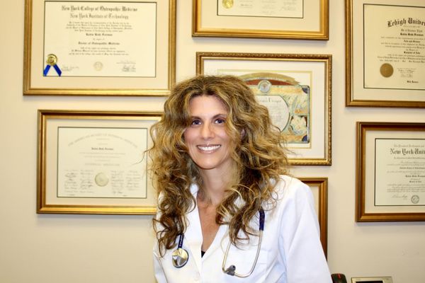 Medical Weight Loss Program - Meet your weight loss goals - stay healthy and keep the weight off! Physician guided!
Our 16 week medical weight loss program designed for long term success
During weight loss program with semaglutide injections we closely monitor your progress with bloodwork before, during, and after the program. Your personal metabolic and glucose tracking devices are included to provide real time insights about your body and boost weight loss results
We are there with you for every step of your journey.
After an initial visit with the Doctor, your 6 individual sessions with our Health and Nutrition Coaches will support and guide towards making long term changes to your nutrition and lifestyle routines, to optimize your weight loss results Medical Weight Loss Program - Meet your weight loss goals - stay healthy and keep the weight off! Physician guided!
Our 16 week medical weight loss program designed for long term success
During weight loss program with semaglutide injections we closely monitor your progress with bloodwork before, during, and after the program. Your personal metabolic and glucose tracking devices are included to provide real time insights about your body and boost weight loss results
We are there with you for every step of your journey.
After an initial visit with the Doctor, your 6 individual sessions with our Health and Nutrition Coaches will support and guide towards making long term changes to your nutrition and lifestyle routines, to optimize your weight loss results