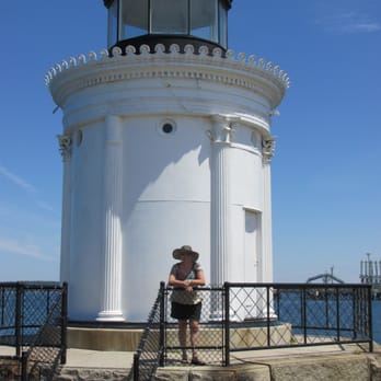 Bug Light Park - Scruffy person in front of the light - Parks Near Me Bug Light Park - Scruffy person in front of the light - Parks Near Me