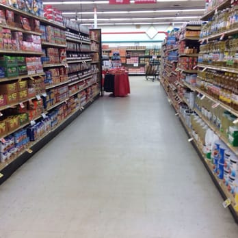 Piggly Wiggly - Clean and open aisles for a small store very nice - Grocery Near Me - Victor, West Virginia Piggly Wiggly - Clean and open aisles for a small store very nice - Grocery Near Me - Victor, West Virginia