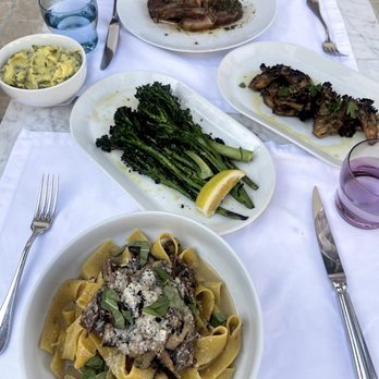 Cara Restaurant - Pasta, lamb shanks, broccolini, mushrooms, and mashed potatoes. - New American Near Me - Los Angeles, California Cara Restaurant - Pasta, lamb shanks, broccolini, mushrooms, and mashed potatoes. - New American Near Me - Los Angeles, California