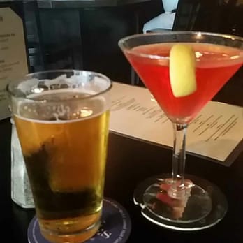 Jackson Ave Pub - The drinks are good - Burgers Near Me - Naperville, Illinois Jackson Ave Pub - The drinks are good - Burgers Near Me - Naperville, Illinois