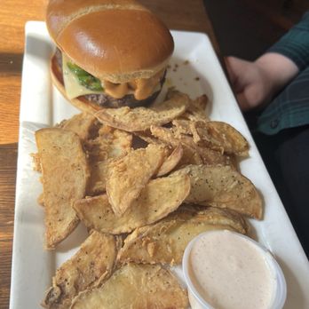 Katy O'Ferrell's Publick House - Spicy Mac n cheese burger and planks - Steakhouses Near Me - Cape Girardeau, Missouri Katy O'Ferrell's Publick House - Spicy Mac n cheese burger and planks - Steakhouses Near Me - Cape Girardeau, Missouri
