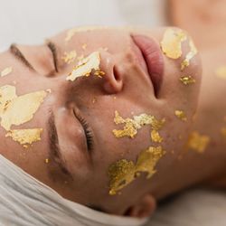 Jeet's Beauty Lounge - Experience the pinnacle of skin rejuvenation with our 24K Gold Facial i