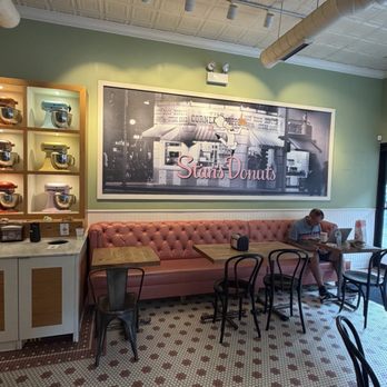 Stan's Donuts & Coffee - Inside - Donuts Near Me - Chicago, Illinois