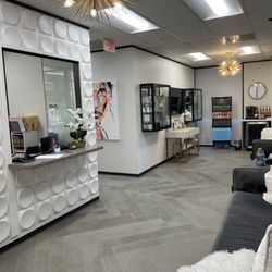 Glow Medspa - Lobby