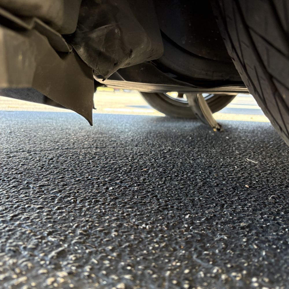 Jiffy Lube - damage to skid plate - Oil Change Stations Near Me - Davie, Florida