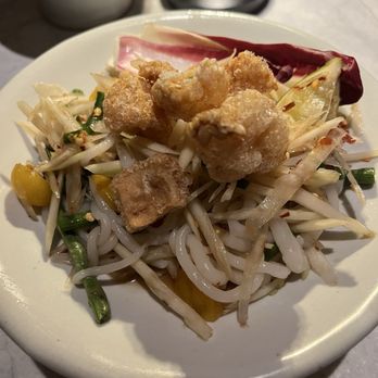 Narkara - Green Papaya Salad with Noodles - Thai Near Me - New York, New York