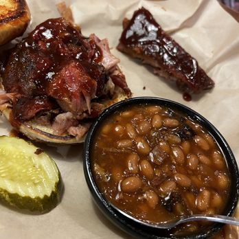 Famous Dave's Bar-B-Que - Barbeque Near Me - Aurora, Colorado