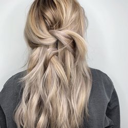 Cristophe Salon - Beverly Hills - Balayage by Chris (IG: @chris_doesmyhair)