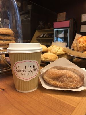 Sweet Dahlia Baking by null