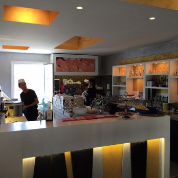 Sushi Wan - Bar section - Sushi Bars Near Me - Lazise, VR Sushi Wan - Bar section - Sushi Bars Near Me - Lazise, VR