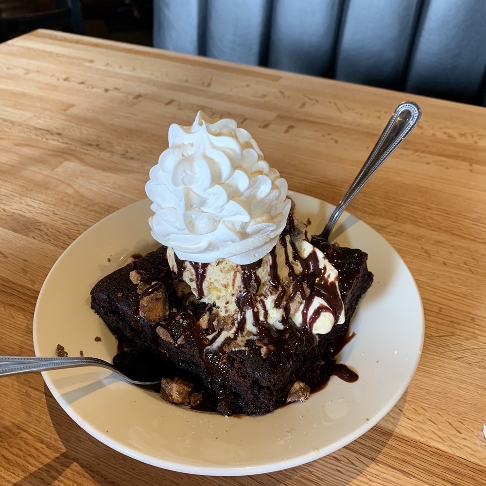 Copper River Grill - The Brownie. So so good. It could easily feed 3 people. - American Near Me - Boiling Springs, South Carolina