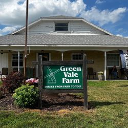 Green Vale Farm Creamery - Front of Green Vale Farm
