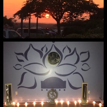 Yoga Hale - Tranquil Wednesday evenings with Whitney. Hot Vinyāsa - Yoga Near Me - Kailua-Kona, Hawaii Yoga Hale - Tranquil Wednesday evenings with Whitney. Hot Vinyāsa - Yoga Near Me - Kailua-Kona, Hawaii