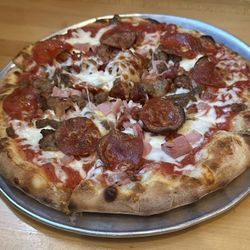 Dell Annos Pizzeria - Personal Butcher Pizza