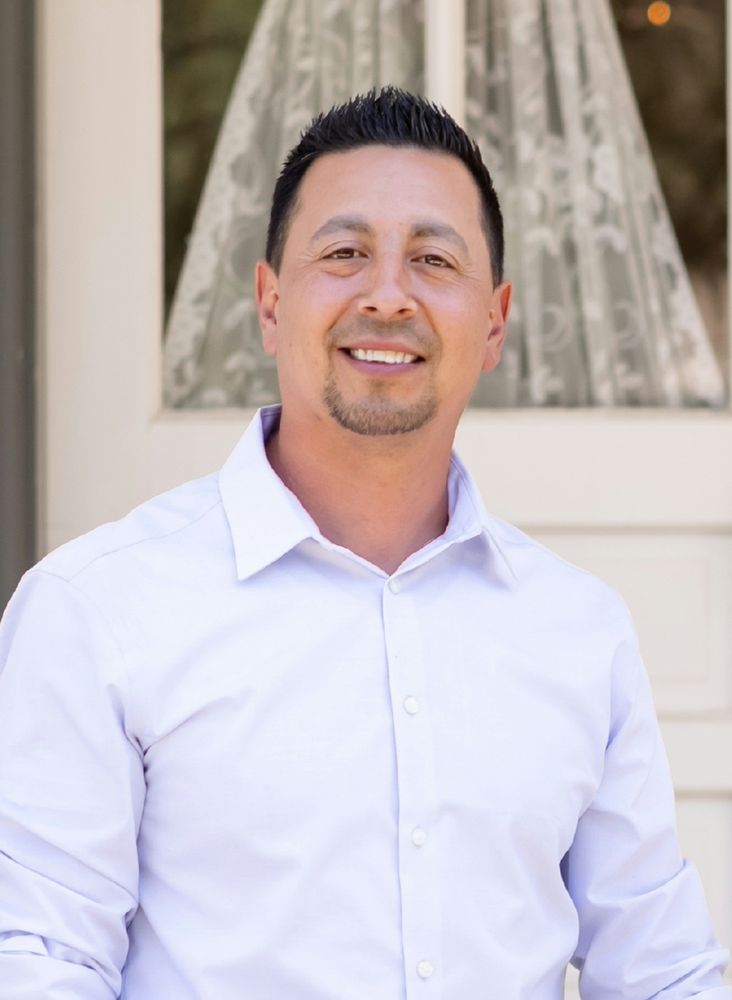 JONATHAN CHAVEZ LEGACY REAL ESTATE GROUP Updated September 2024
