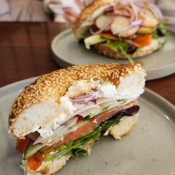 Lox bagel