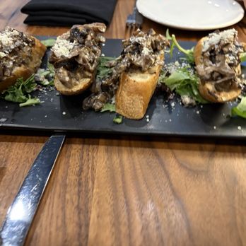 Saltyard - Truffle Mushroom over bread - New American Near Me - Burlingame, California