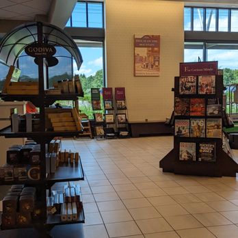 Barnes and Noble - Bookstores Near Me - Livingston, New Jersey