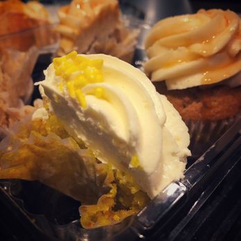 Midnite Confection's Cupcakery - Sublimeinal Cupcake - Bakeries Near Me - Baltimore, Maryland