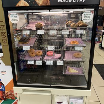 7-Eleven - Donuts - Convenience Stores Near Me - Northridge, California