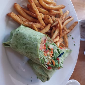 Oliver's Bistro - veggie wrap with fries - Breakfast & Brunch Near Me - Miami Beach, Florida