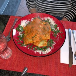 Mangia E Bevi - Ravioli alla Rucola mit Spinatfüllung