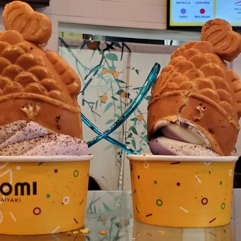 Somisomi - Upside-down guava and cookie and cream and ube and milk swirl - Desserts Near Me - Cupertino, California Somisomi - Upside-down guava and cookie and cream and ube and milk swirl - Desserts Near Me - Cupertino, California
